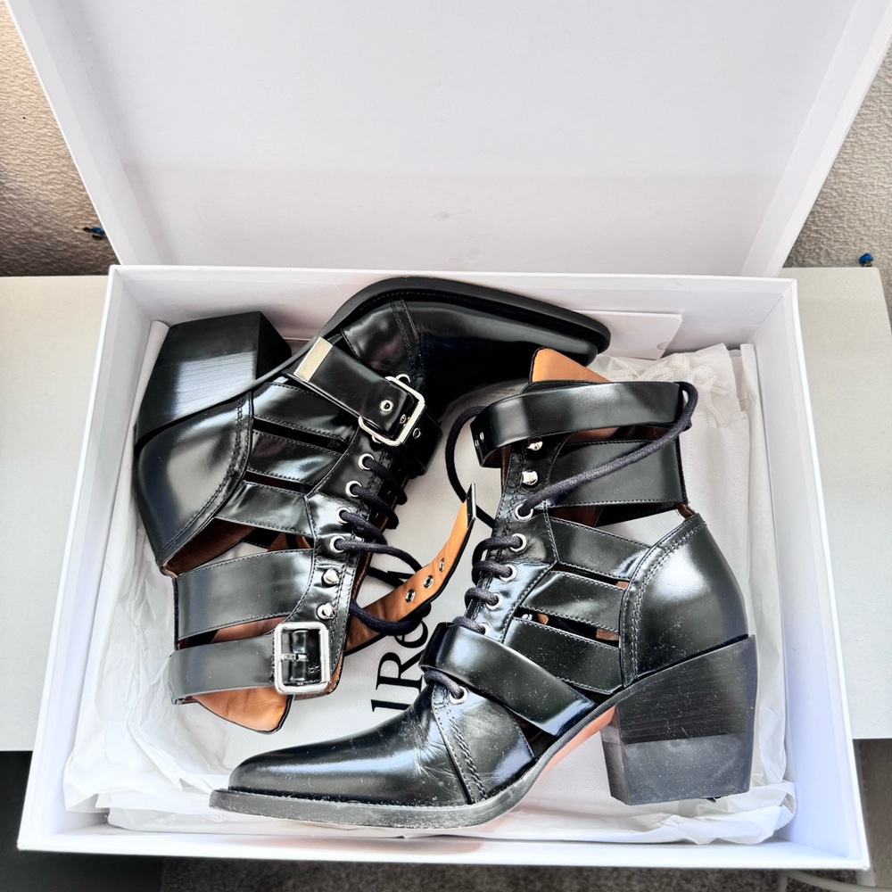 CHLOE RYLEE BOOTS